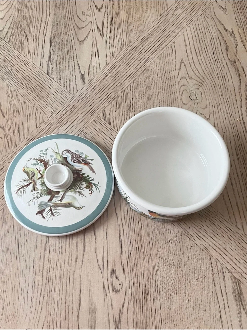 Portmeirion Vintage Birds Of Britain Round Drum Ceramic Casserole Dish